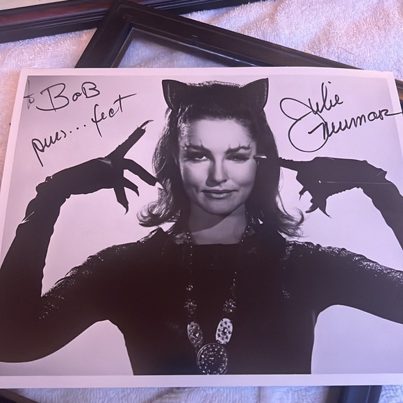 Julie Newmar 8x10 autograph. - Picture 2 of 2